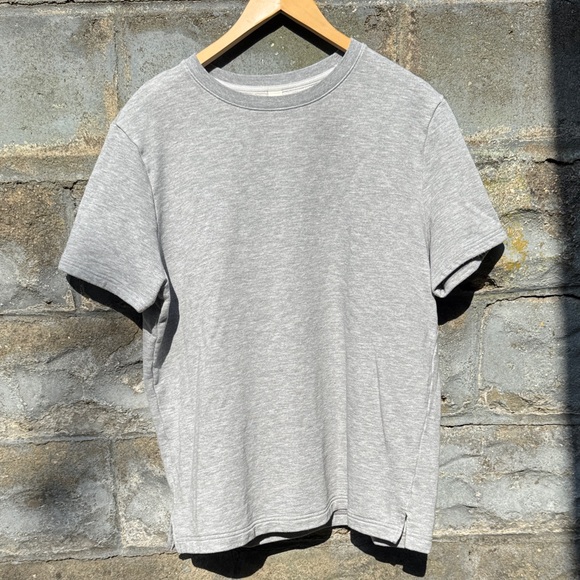 Alo Yoga Double Take Crew Sweatshirt Men Size L short Sleeve Pullover gray gym - Picture 1 of 3